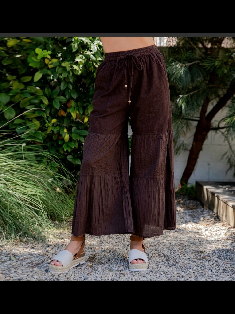 Young Threads Wide Leg Tiered Textured Pants in Brown Sz L - Picture 2 of 7